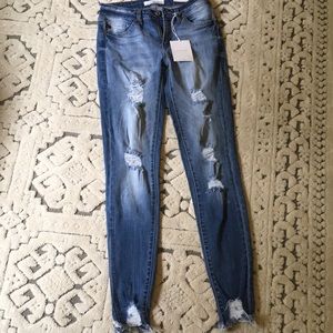 NWT Kancan distressed jeans